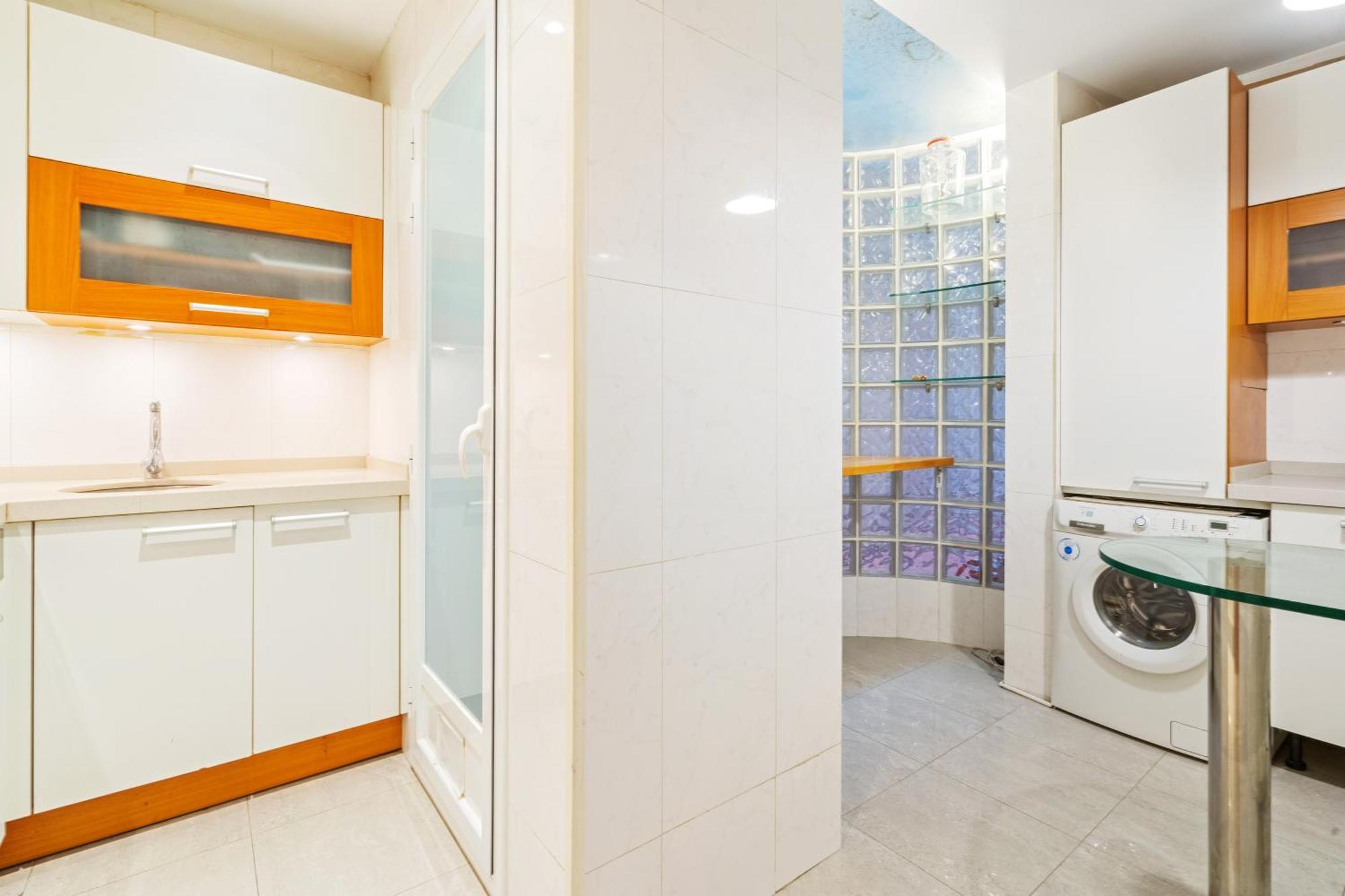 Apartment Quiet, Vibrant 2 Bedroom In Pedestrian Eixample
