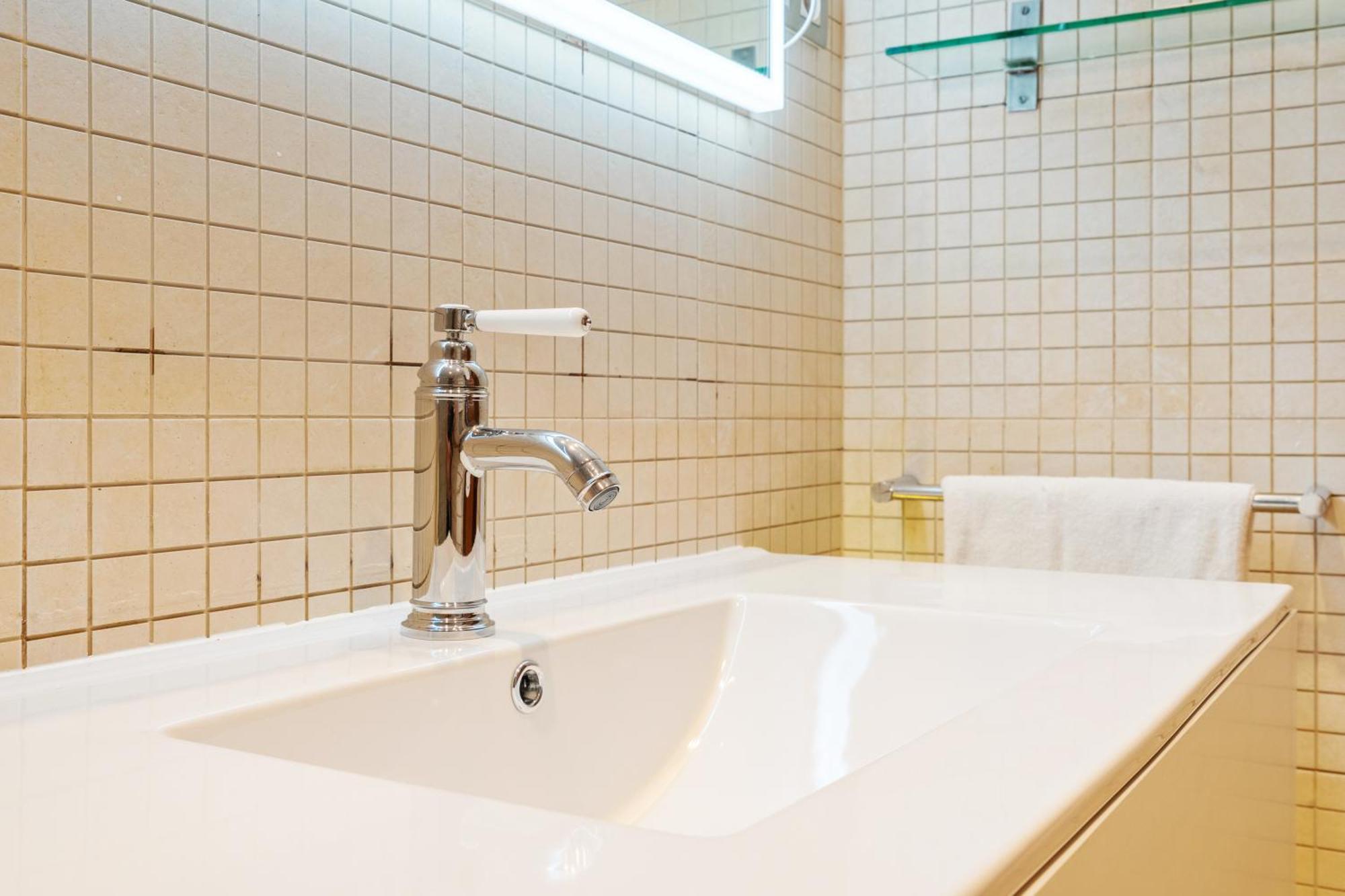 Apartamento Quiet, Vibrant 2 Bedroom In Pedestrian Eixample *